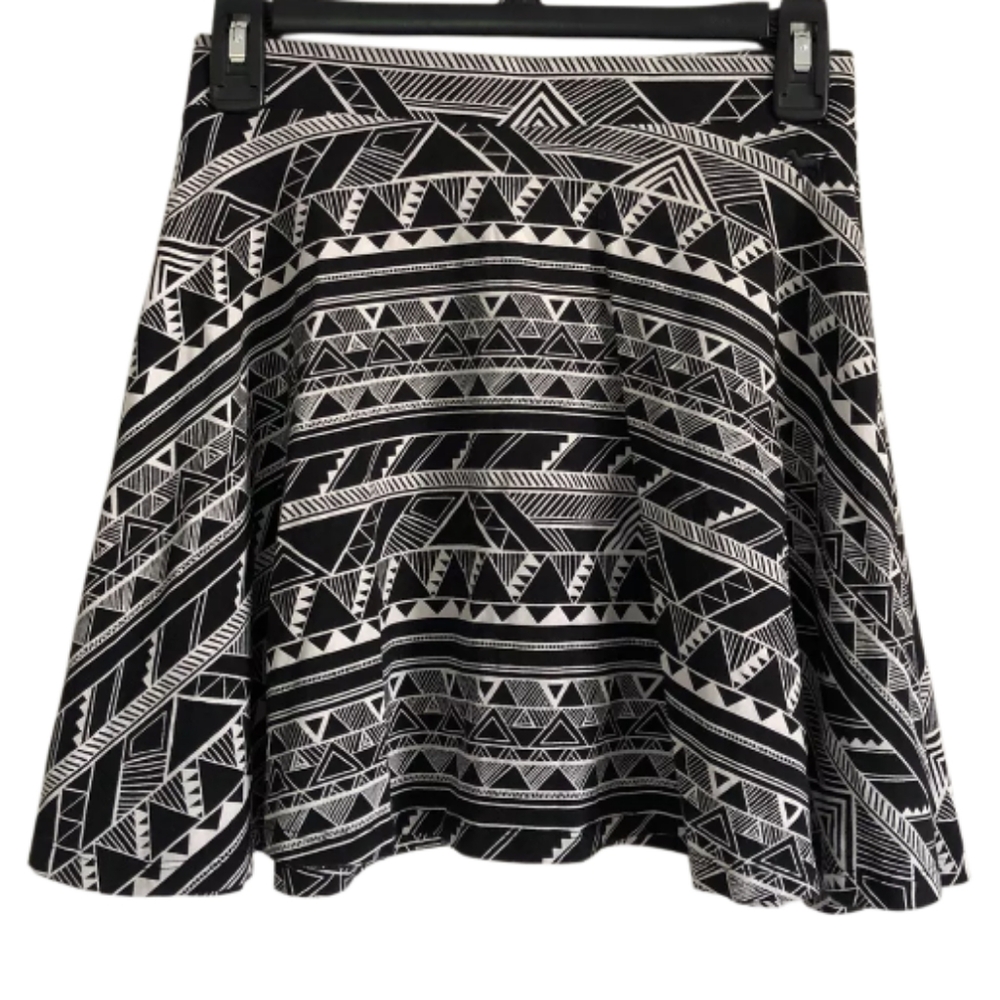 Pink Victoria's Secret Black and White Print Fit and Flare Skater Skirt. Size M. - Picture 1 of 10